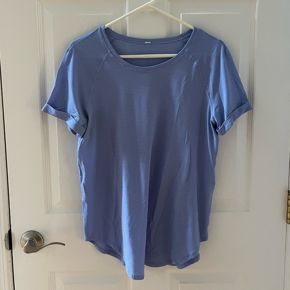 Lululemon t-shirt